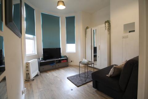 1 bedroom apartment to rent, Holyhead Road, Coventry, West Midlands