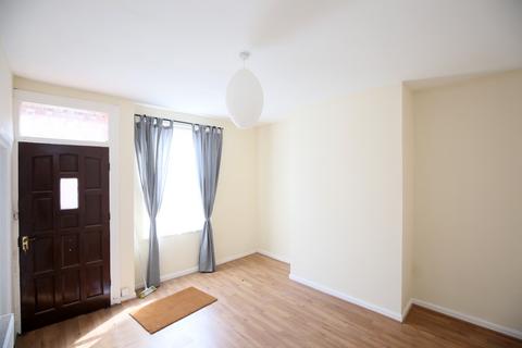 2 bedroom terraced house to rent, Leeds LS9