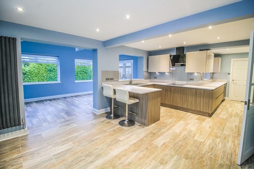 Kitchen/Dining