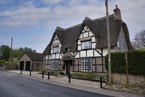 5 bedroom detached house for sale, High Street, Figheldean, Salisbury, Wiltshire, SP4