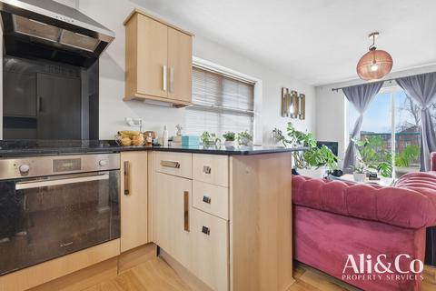undefined, Dudley Close, Grays