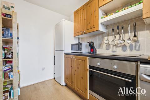 1 bedroom apartment for sale, Lewes Close, Grays