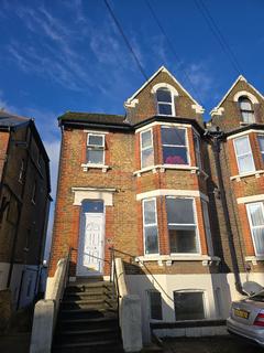 1 bedroom flat to rent, Maidstone Road, Chatham