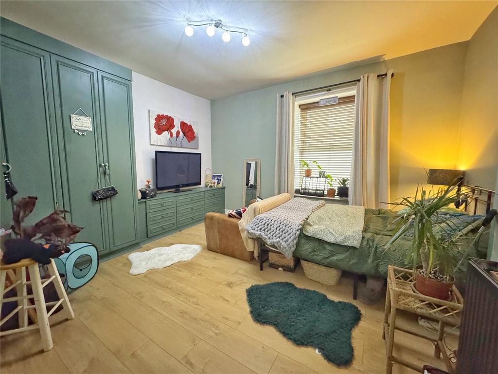 Bed 1