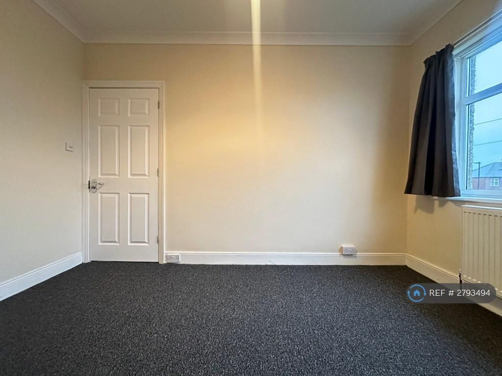 Front Large Bedroom