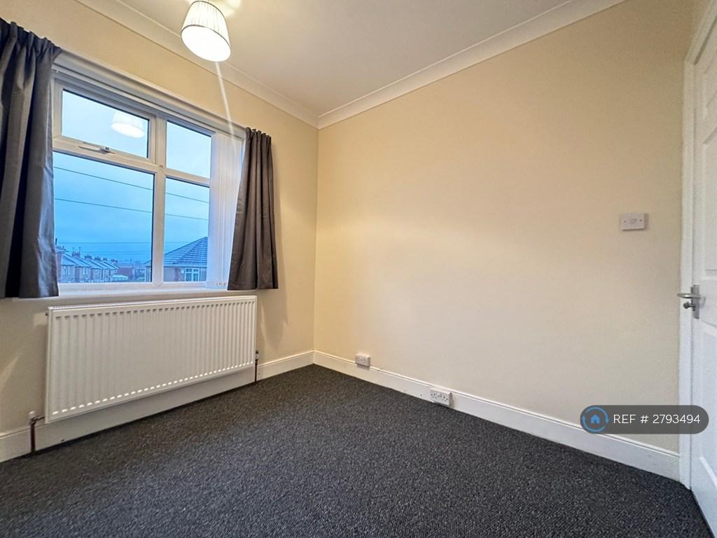 Front Small Bedroom