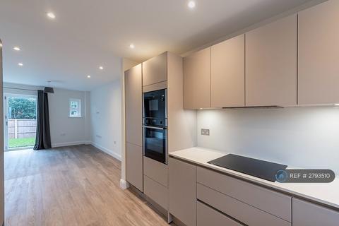3 bedroom end of terrace house to rent, Melbourne Mews, Wheathampstead, St. Albans, AL4