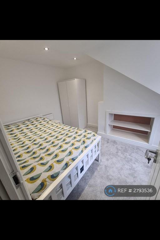 Ensuite Bedroom