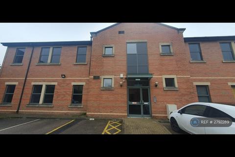 1 bedroom flat to rent, Church Court, Morley, Leeds, LS27