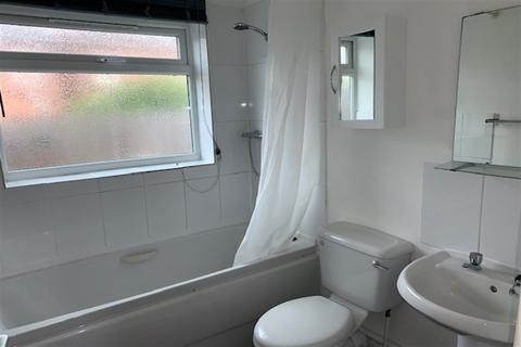2 bedroom terraced house to rent, Hawthorne Grove, Beeston, NG9 2FG