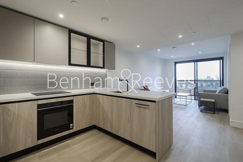 undefined, Broadway East, Bethnal Green E2