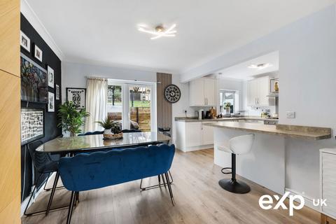 4 bedroom detached house for sale, Whitby Crescent, Nottingham NG5