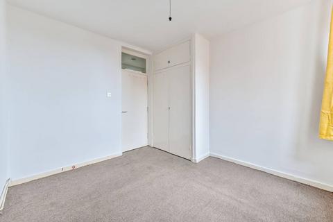 2 bedroom flat to rent, Warwick Grove House, Clapton, Hackney, London, E5