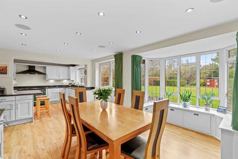 5 bedroom detached house for sale, Walkwood Rise, Beaconsfield HP9