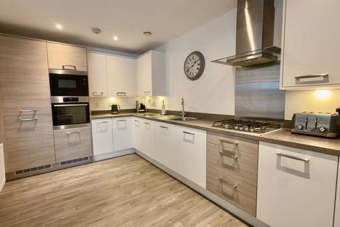 2 bedroom apartment for sale, Bramling Way, Gillingham ME8