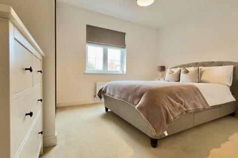 2 bedroom apartment for sale, Bramling Way, Gillingham ME8