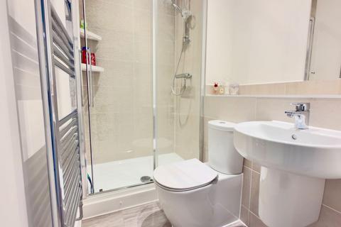 2 bedroom apartment for sale, Bramling Way, Gillingham ME8