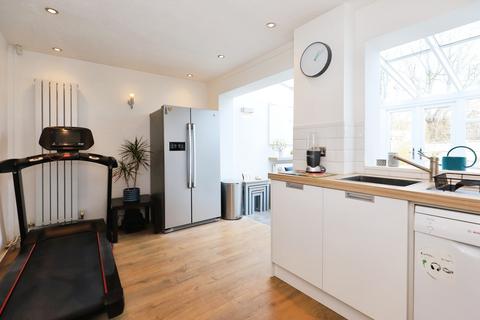 3 bedroom semi-detached house for sale, Stephenson Drive, Wolverhampton WV6