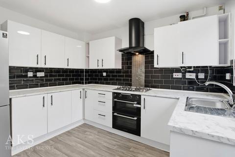 5 bedroom detached house for sale, Summer Wood Court, Derby DE23