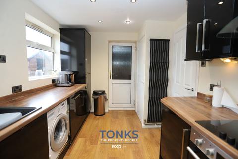 2 bedroom semi-detached house for sale, Druids Avenue, Rowley Regis B65