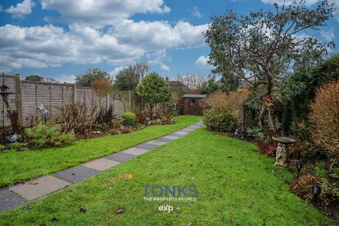 3 bedroom semi-detached house for sale, Briery Road, Halesowen B63