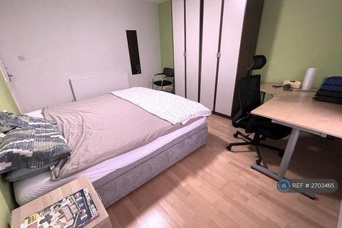 undefined, Oakleigh Court, Edgware, HA8