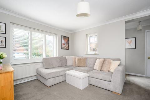 1 bedroom end of terrace house for sale, Kingsbridge Road, WALTON-ON-THAMES, KT12
