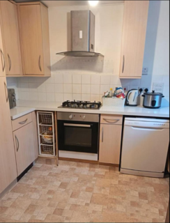 1 bedroom in a house share to rent, Morphou Road, London NW7