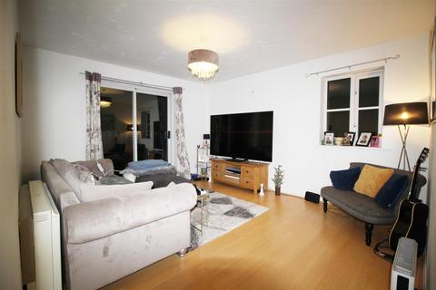 undefined, Dakin Close, Maidenbower, Crawley