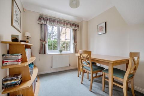 undefined, University / Hospital borders,  Berkshire,  RG2