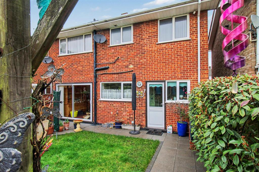 Rear Garden 5.jpg