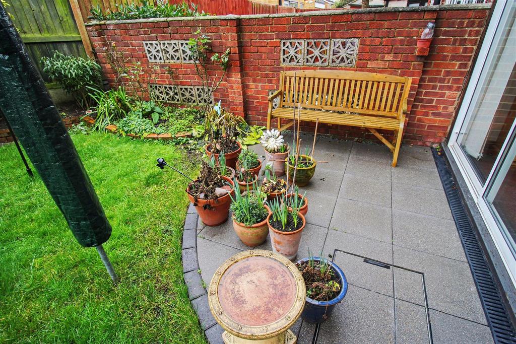 Rear Garden 2.jpg