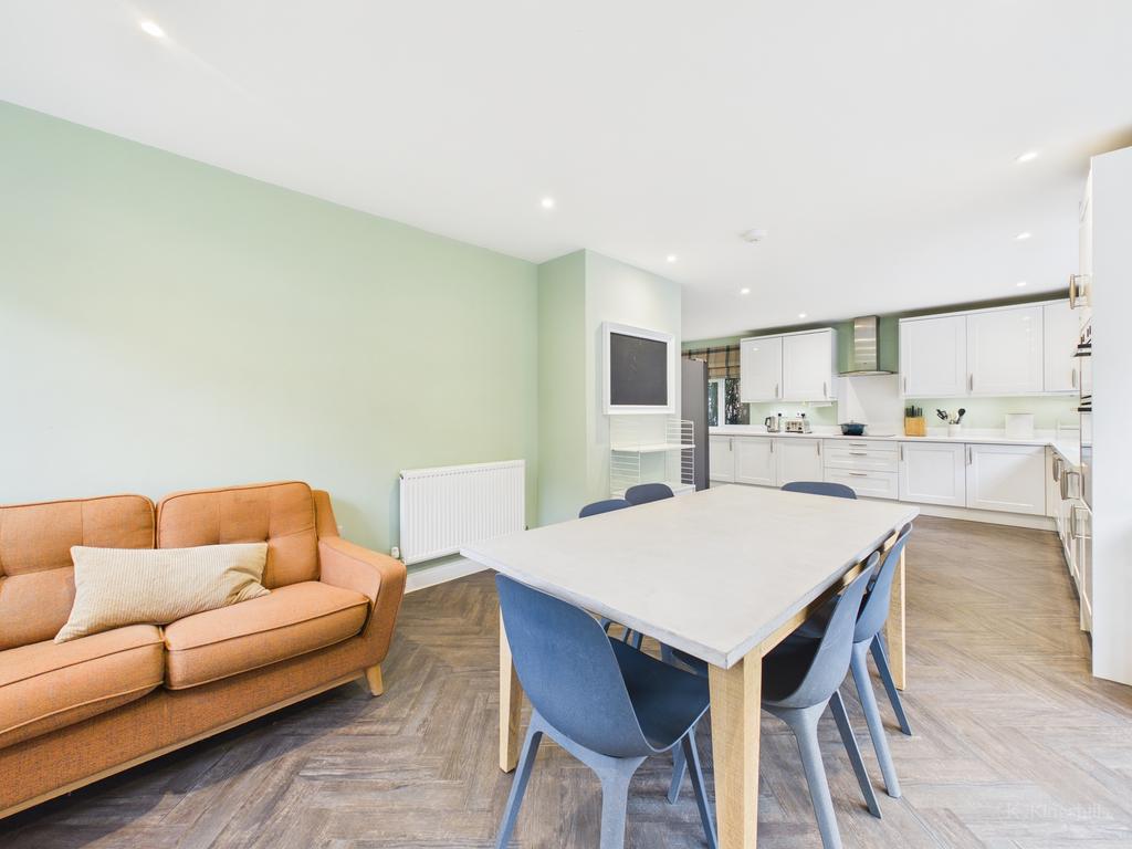 Breakfast/Family Area
