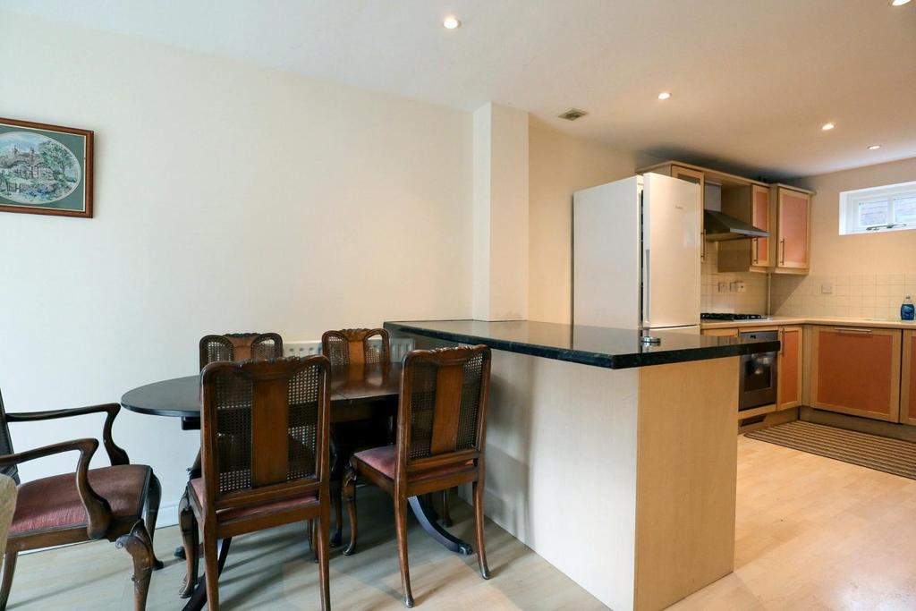 Dining area.jpg