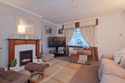 3 bedroom terraced house for sale, Devondale Ave, Blantyre