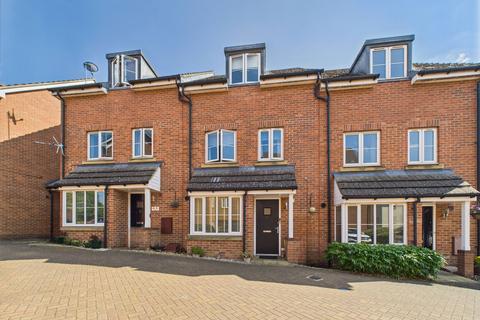 undefined, Perryfields, Braintree CM7