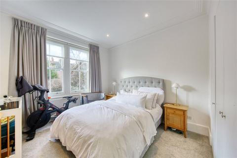 2 bedroom apartment to rent, Albert Mansions, SW11
