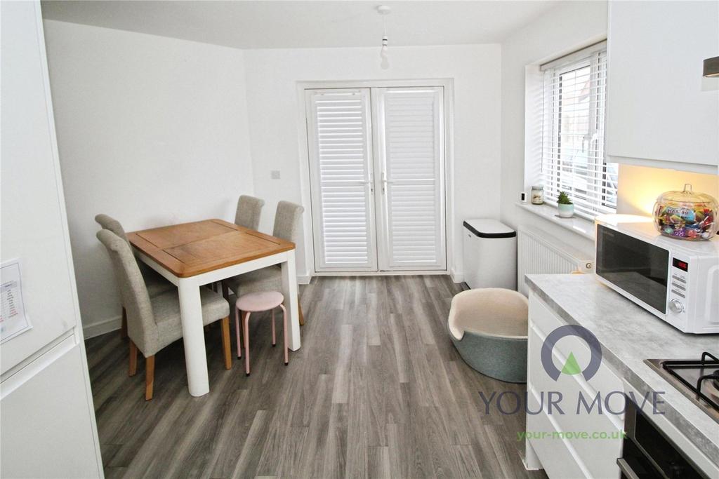 Kitchen/Dining Room