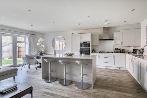 4 bedroom semi-detached house for sale, Beaufort Park, Wokingham, Berkshire
