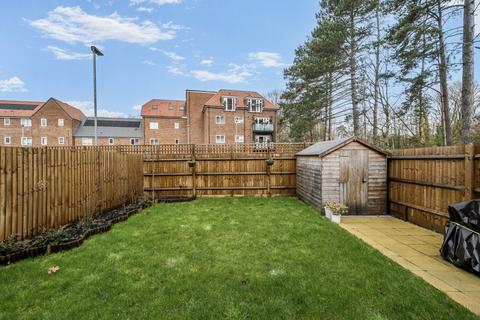 4 bedroom semi-detached house for sale, Beaufort Park, Wokingham, Berkshire
