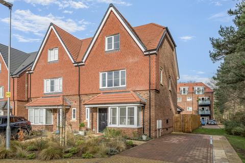 undefined, Beaufort Park, Wokingham, Berkshire
