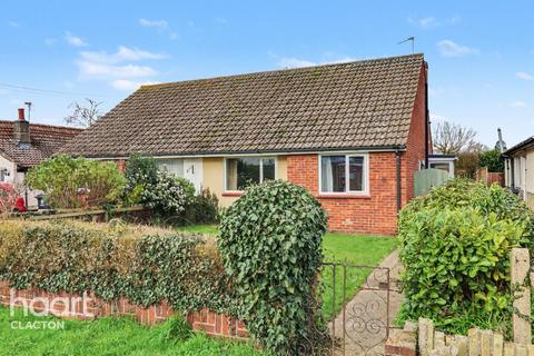 2 bedroom semi-detached bungalow for sale, Colchester Road, Weeley