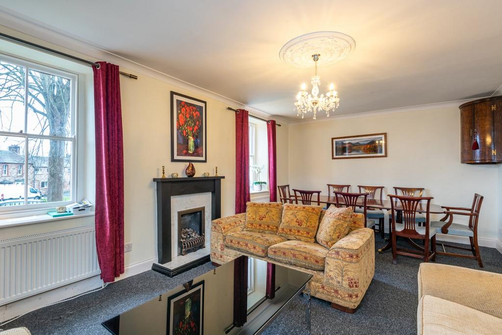 Dining Lounge
