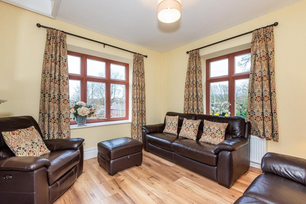 Bedroom 3 / Lounge