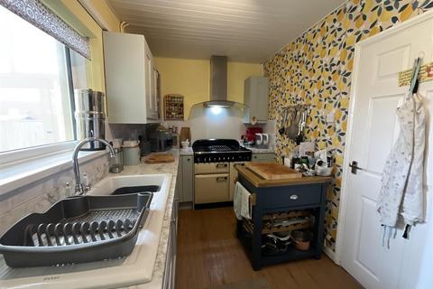 3 bedroom semi-detached house for sale, Maesglas, Llandovery SA20