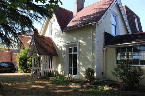 5 bedroom detached house for sale, Auckland Road East, Southsea