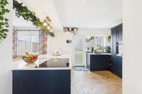 3 bedroom terraced house for sale, Westbury Road, Tuffley, Gloucester