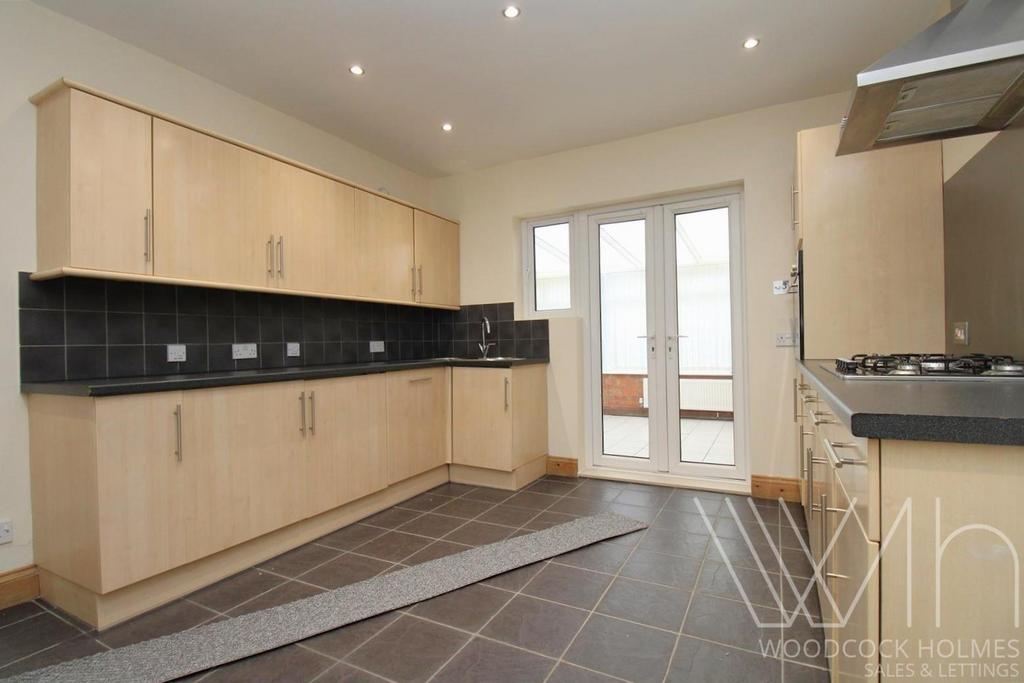 Kitchen image 2 .jpg