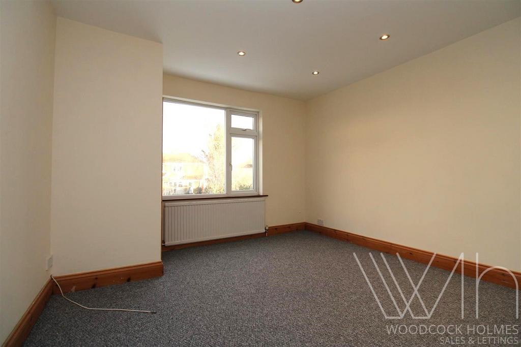Bedroom 1 image .jpg