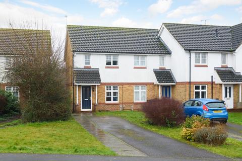 2 bedroom end of terrace house for sale, Gordon Close, Ashford